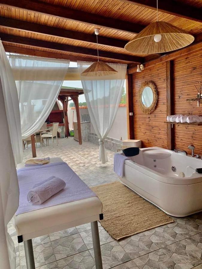 Wood House "Private Spa" Vergia Esterno foto