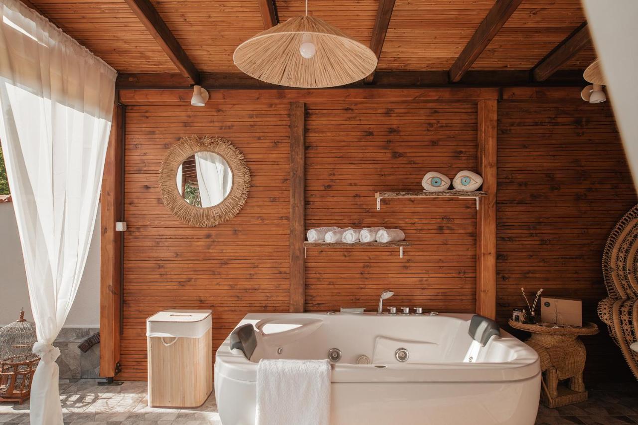 Wood House "Private Spa" Vergia Esterno foto