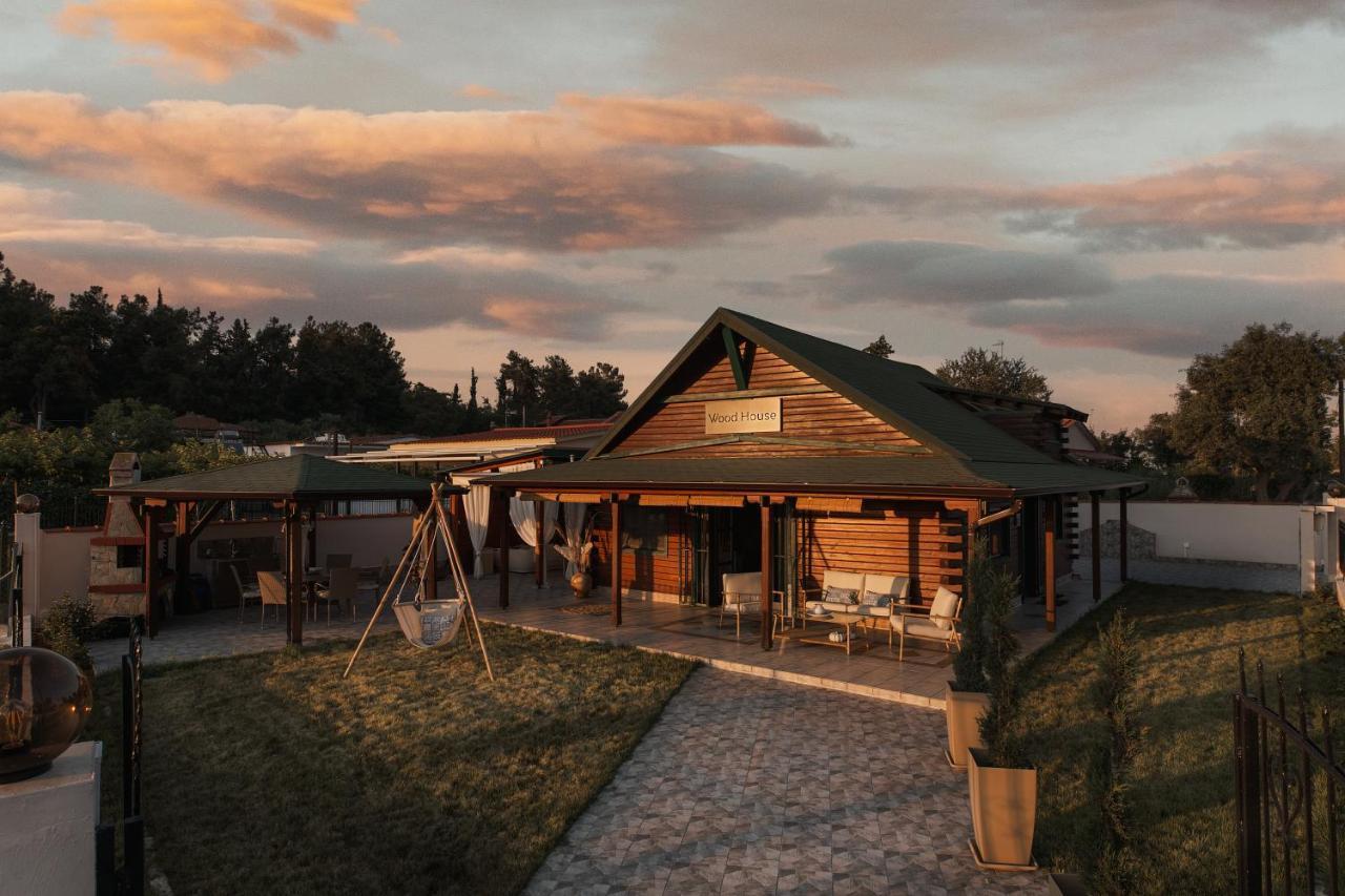 Wood House "Private Spa" Vergia Esterno foto